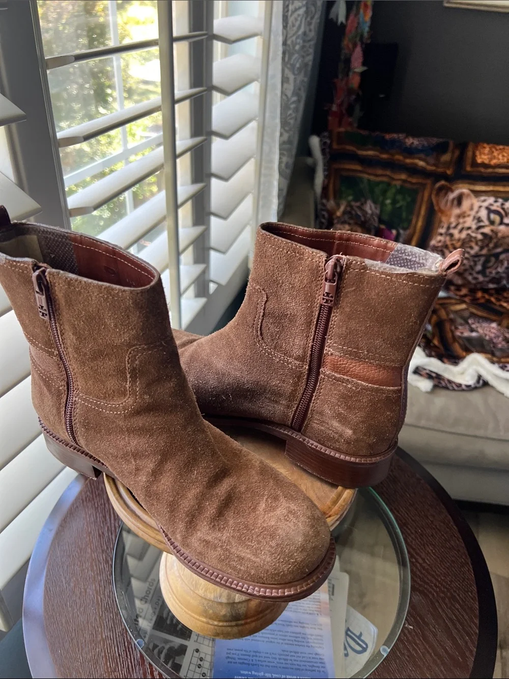 🛑1 hour sale. Tory Burch, 8.5, Chestnut Suede Tory Logo Ankle Boots - Picture 4 of 12